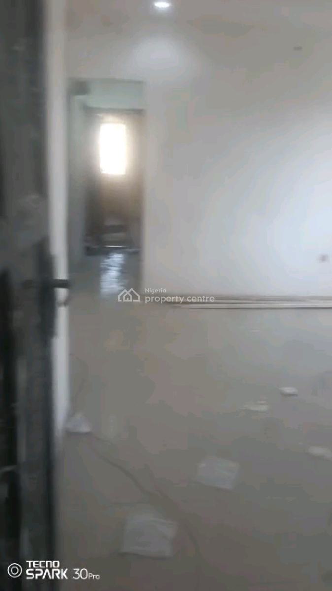 Standard and Executive Two Bedroom Flat, Abeokuta Street, Adekunle, Yaba, Lagos, Flat / Apartment for Rent