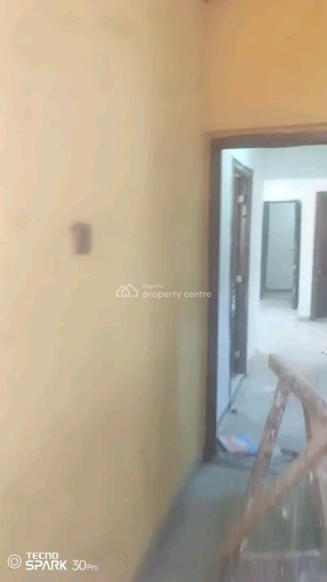 Standard and Executive Two Bedroom Flat, Abeokuta Street, Adekunle, Yaba, Lagos, Flat / Apartment for Rent