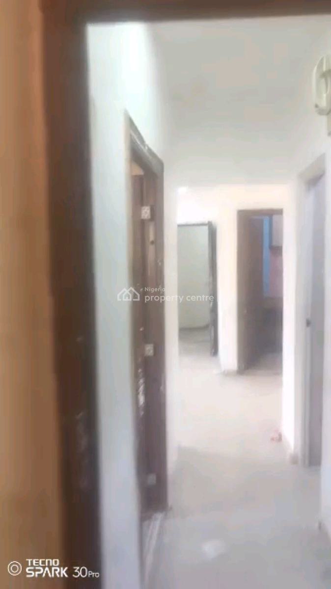 Standard and Executive Two Bedroom Flat, Abeokuta Street, Adekunle, Yaba, Lagos, Flat / Apartment for Rent