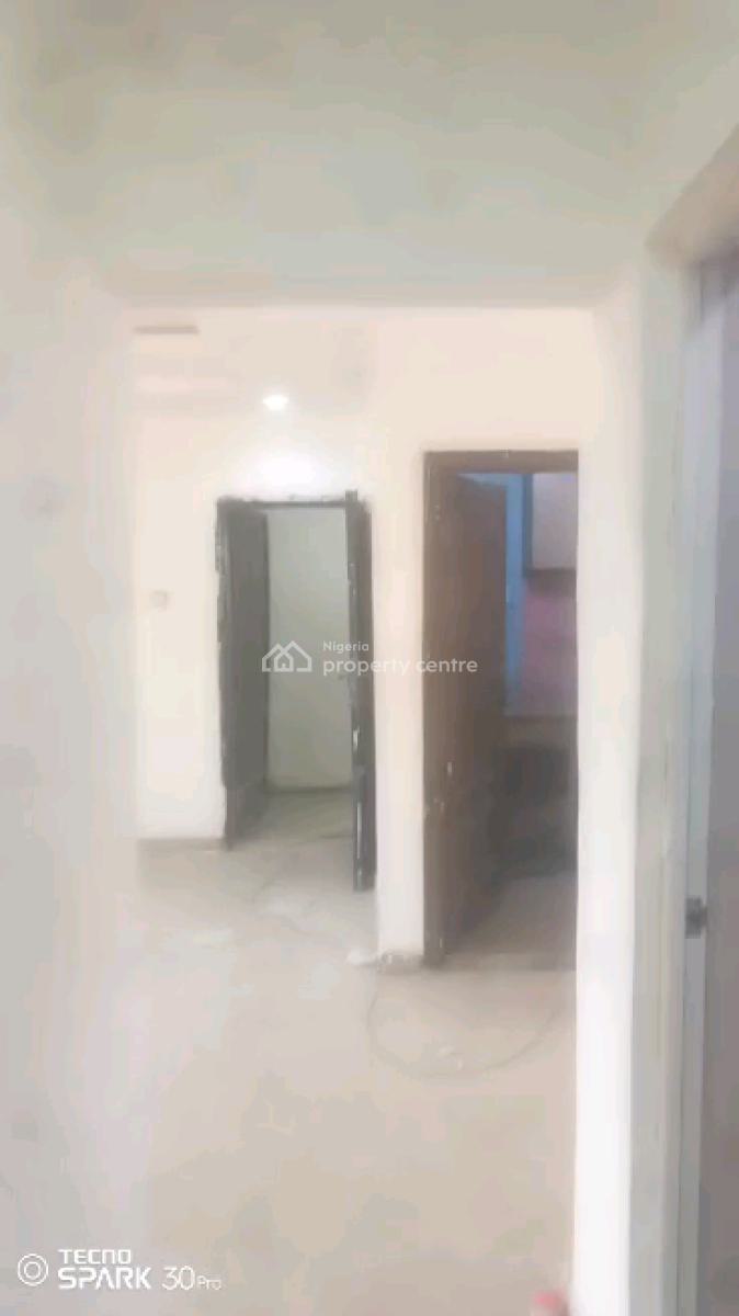 Standard and Executive Two Bedroom Flat, Abeokuta Street, Adekunle, Yaba, Lagos, Flat / Apartment for Rent