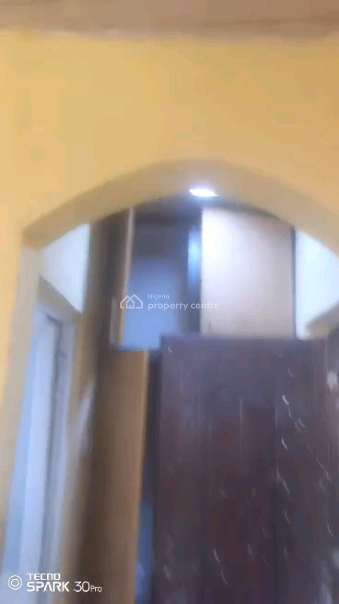 Standard and Executive Two Bedroom Flat, Abeokuta Street, Adekunle, Yaba, Lagos, Flat / Apartment for Rent