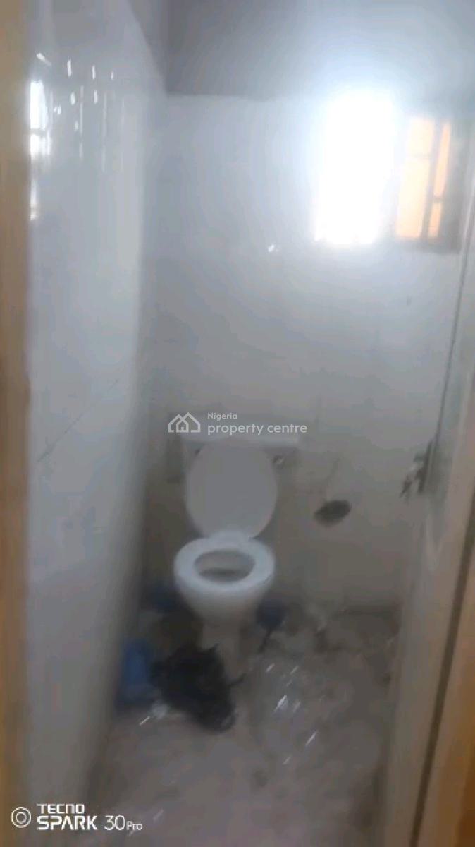 Standard and Executive Two Bedroom Flat, Abeokuta Street, Adekunle, Yaba, Lagos, Flat / Apartment for Rent