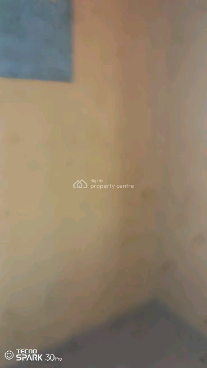 Standard and Executive Two Bedroom Flat, Abeokuta Street, Adekunle, Yaba, Lagos, Flat / Apartment for Rent