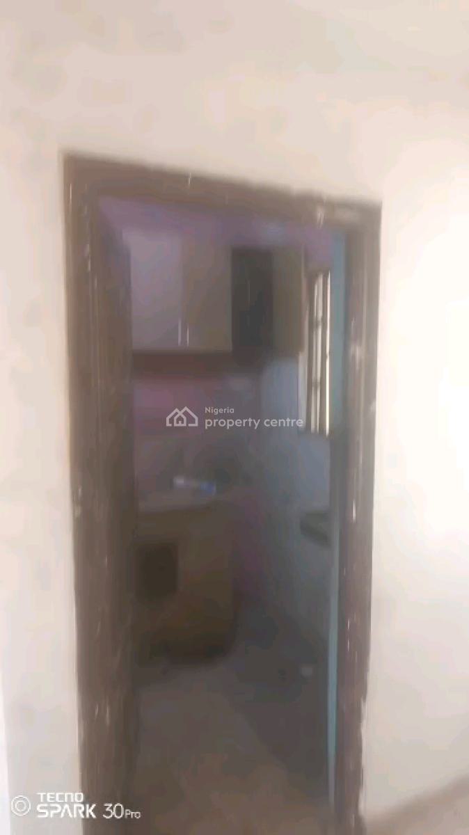 Standard and Executive Two Bedroom Flat, Abeokuta Street, Adekunle, Yaba, Lagos, Flat / Apartment for Rent