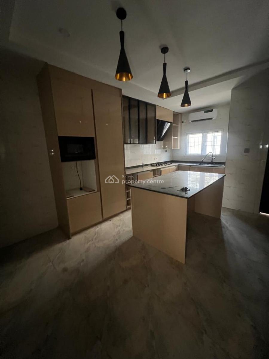 4 Bedroom Terrace with Bq, Guzape District, Abuja, House for Rent