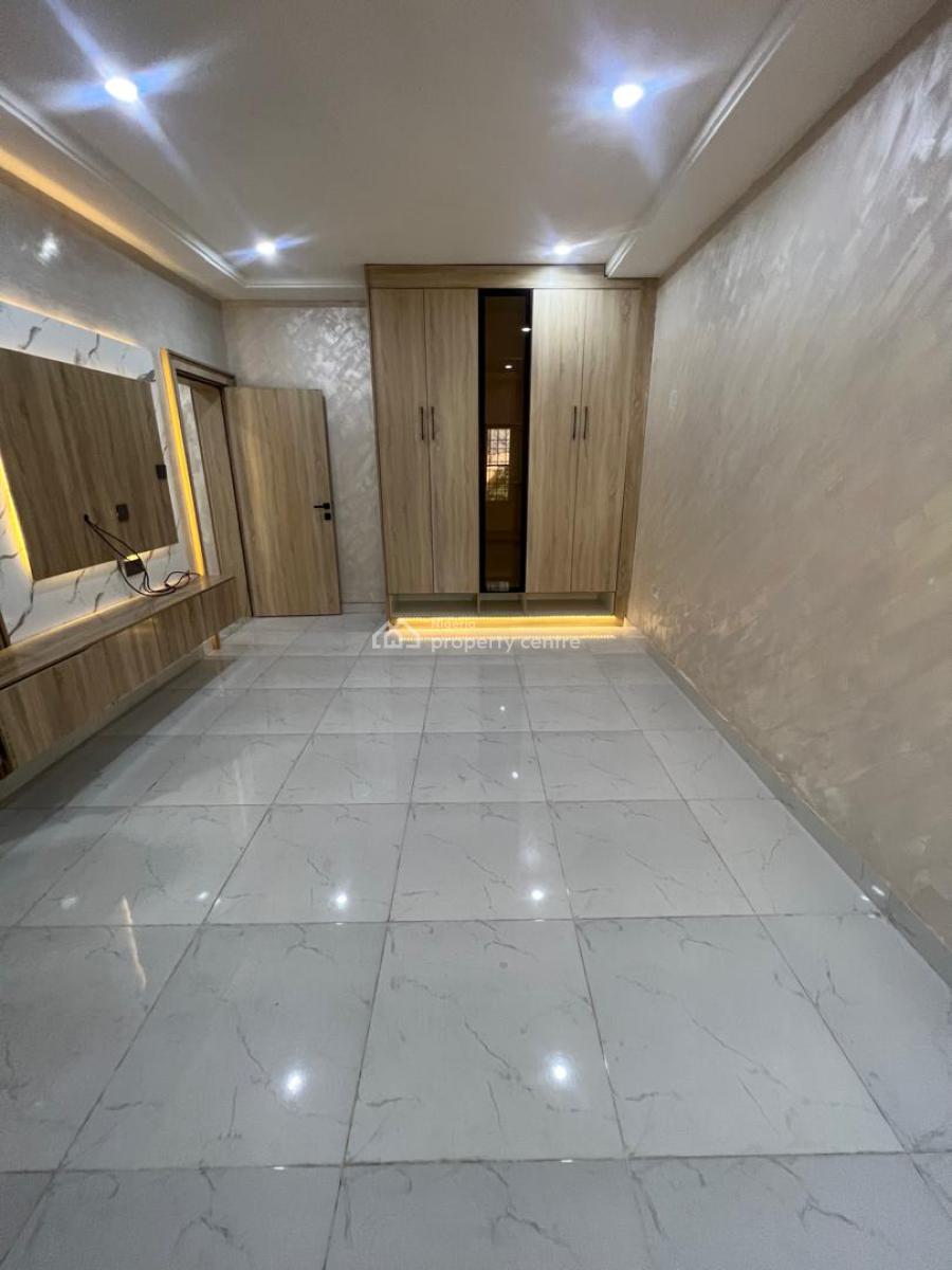 4 Bedroom Terrace with Bq, Guzape District, Abuja, House for Rent