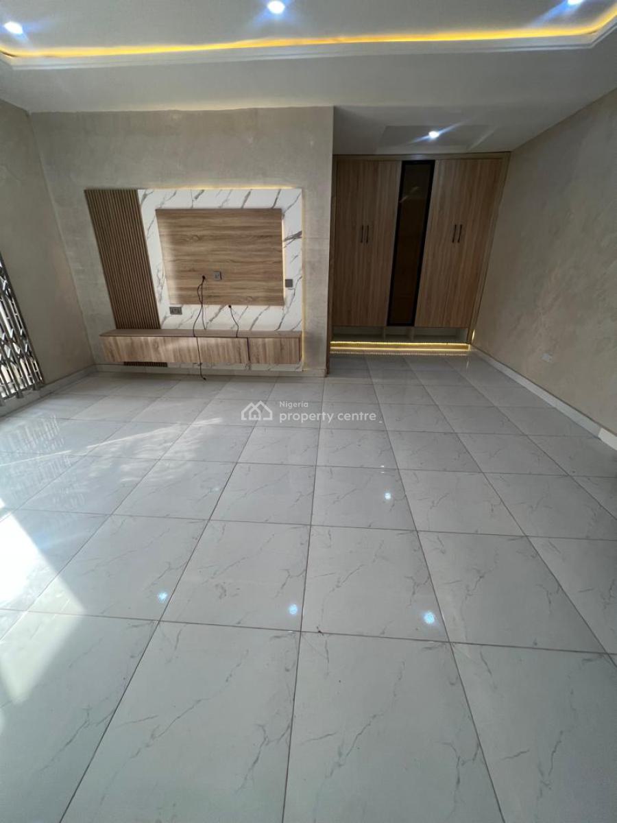 4 Bedroom Terrace with Bq, Guzape District, Abuja, House for Rent