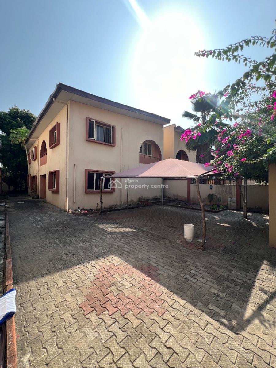 Luxury 4 Bedroom Commercial Property, Lekki Phase 1, Lekki, Lagos, Office Space for Rent