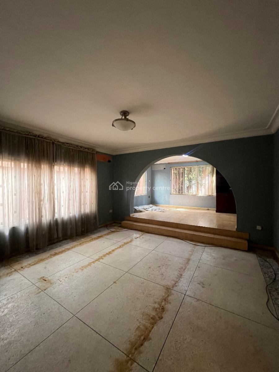 Luxury 4 Bedroom Commercial Property, Lekki Phase 1, Lekki, Lagos, Office Space for Rent