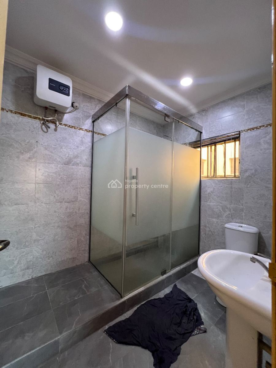 Luxury 4 Bedroom Commercial Property, Lekki Phase 1, Lekki, Lagos, Office Space for Rent