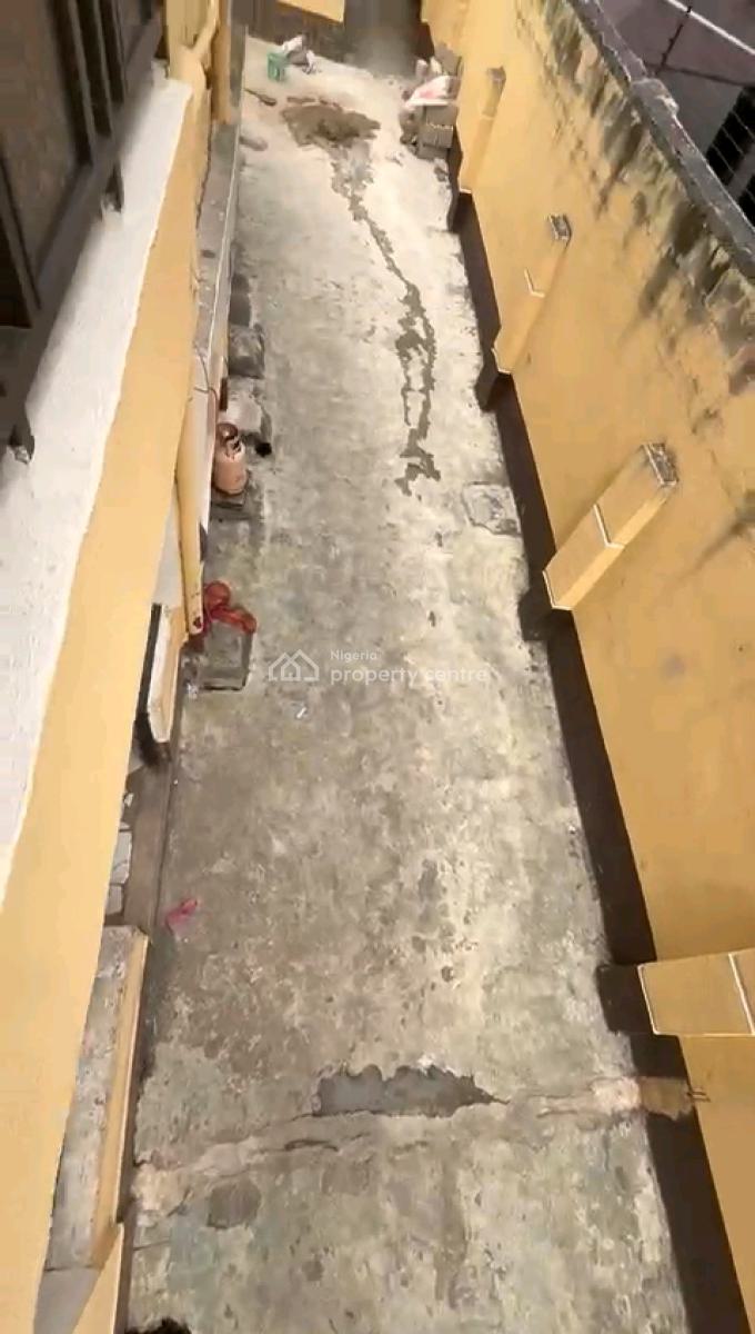 a Very Good Spacious and Superb Miniflat, Shodioe Street, Alagomeji, Yaba, Lagos, Mini Flat (room and Parlour) for Rent