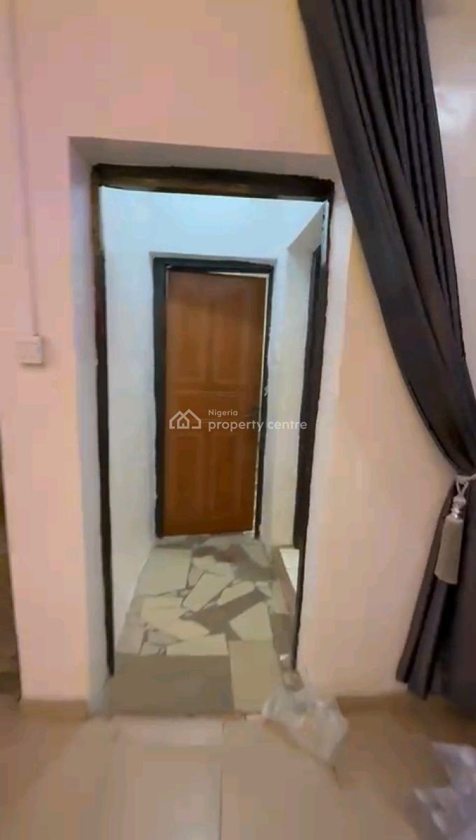 a Very Good Spacious and Superb Miniflat, Shodioe Street, Alagomeji, Yaba, Lagos, Mini Flat (room and Parlour) for Rent