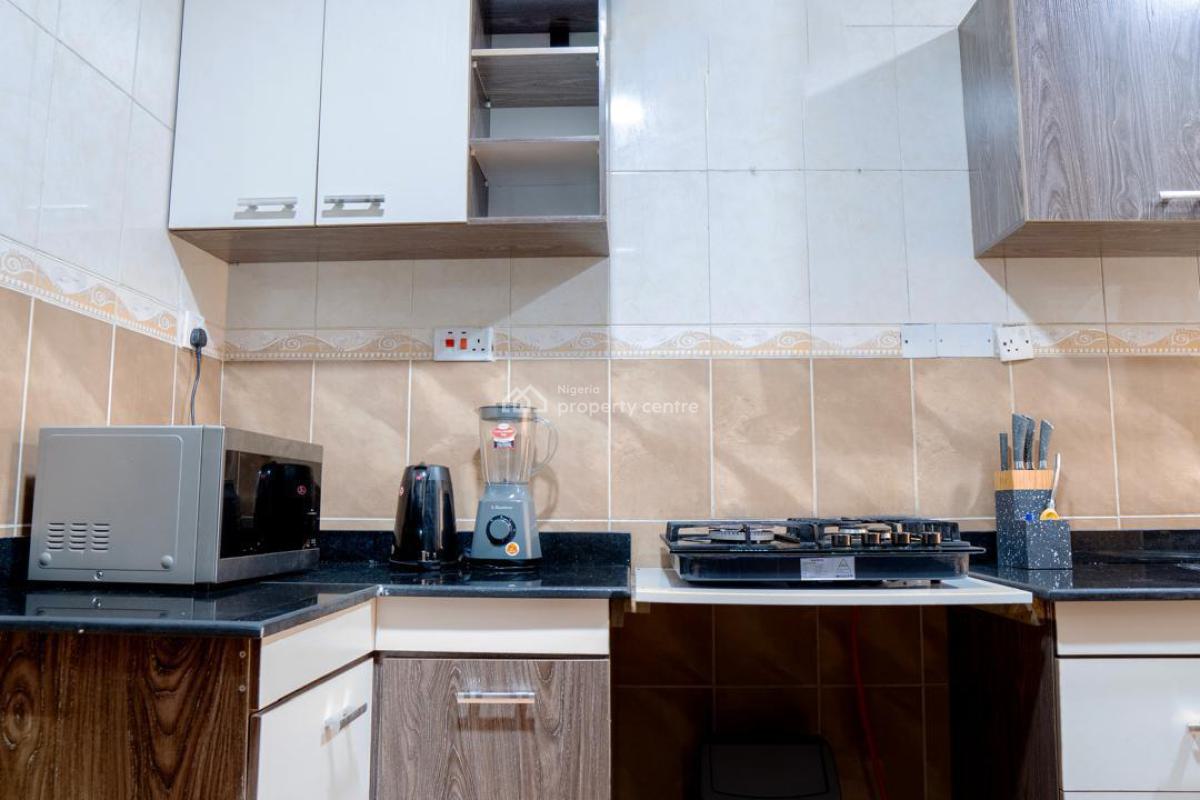 Nicely Finished 3 Bedrooms Terrace House, Ikeja Gra, Ikeja, Lagos, Terraced Duplex Short Let