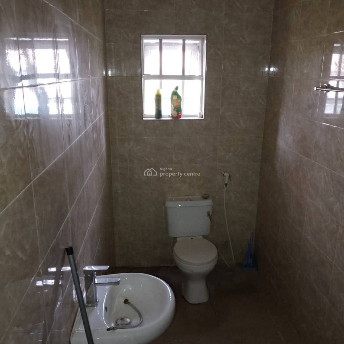 Nice 3 Bedroom Flat Upstairs, Osapa, Lekki, Lagos, Flat / Apartment for Rent