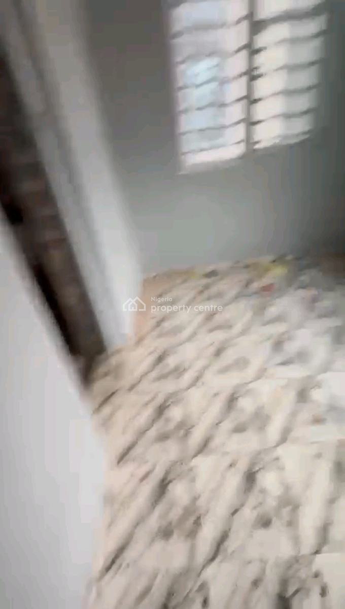 a Lovely and Standard 2 Bedroom Apartment, Oloruntoyin Street, Oworonshoki, Shomolu, Lagos, Flat / Apartment for Rent