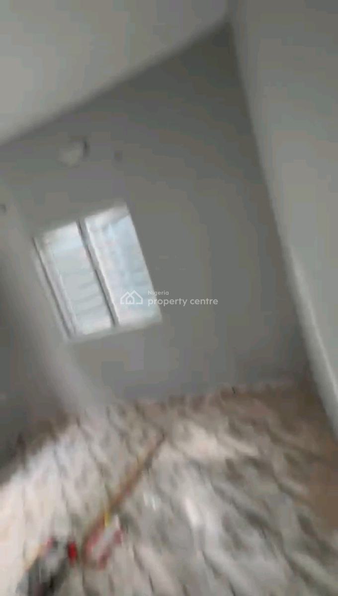 a Lovely and Standard 2 Bedroom Apartment, Oloruntoyin Street, Oworonshoki, Shomolu, Lagos, Flat / Apartment for Rent