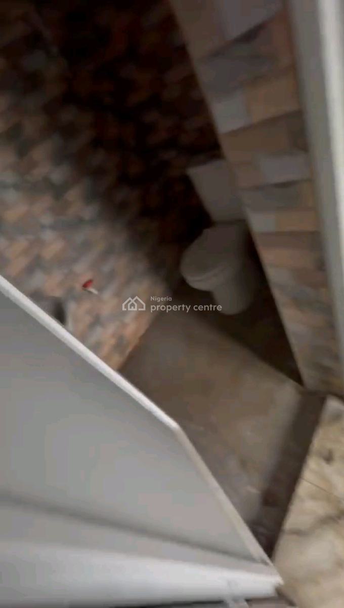 a Lovely and Standard 2 Bedroom Apartment, Oloruntoyin Street, Oworonshoki, Shomolu, Lagos, Flat / Apartment for Rent