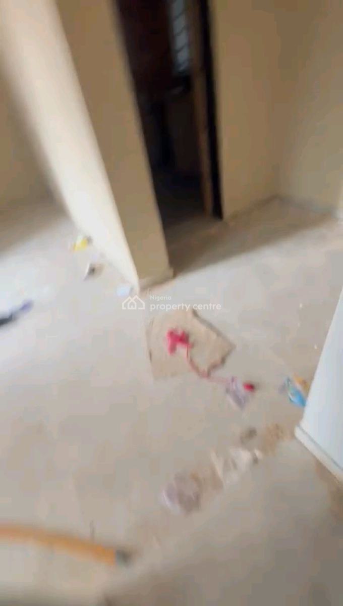 a Lovely and Standard 2 Bedroom Apartment, Oloruntoyin Street, Oworonshoki, Shomolu, Lagos, Flat / Apartment for Rent