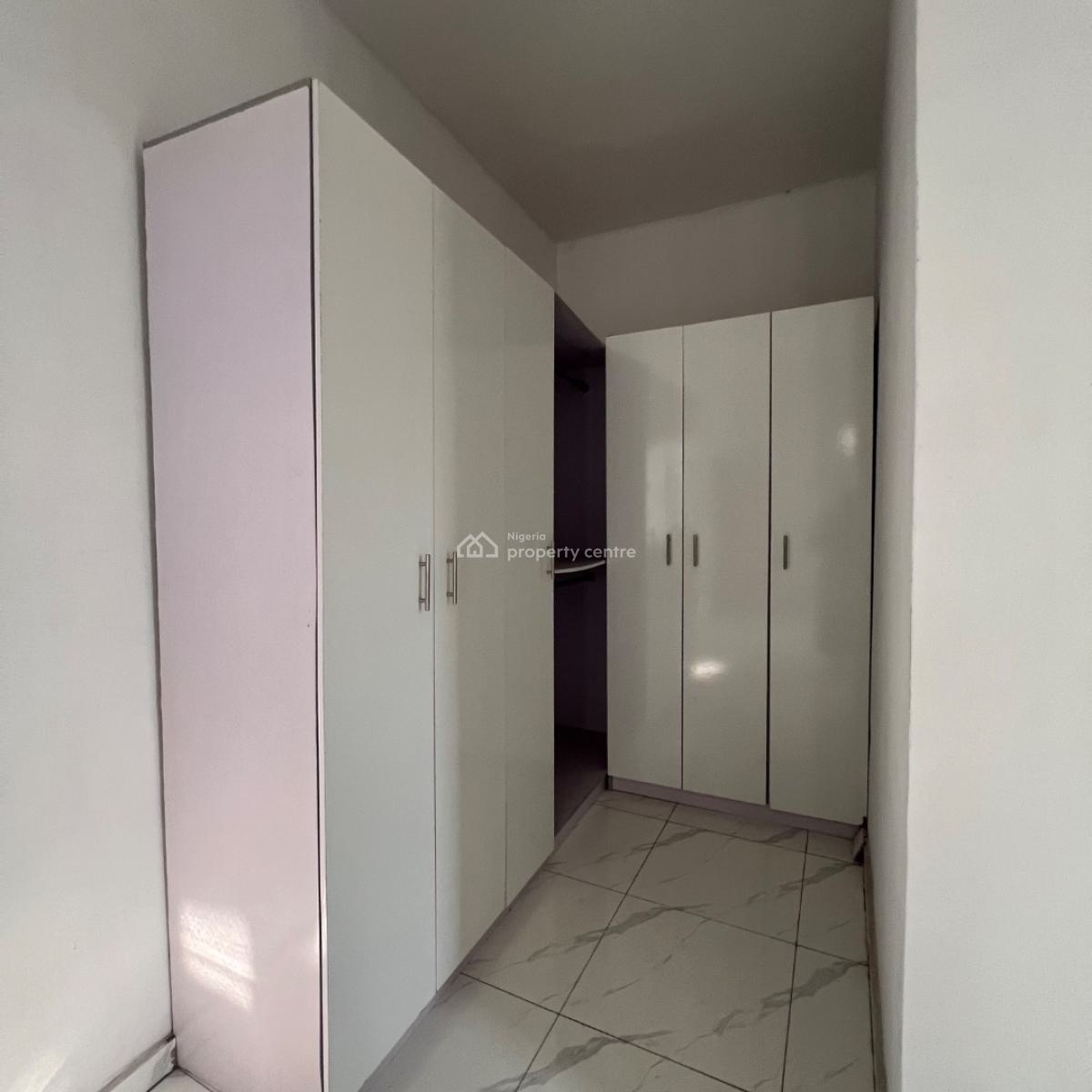 4 Bed& Bq  150 Million, Ikota, Lekki, Lagos, Semi-detached Duplex for Sale