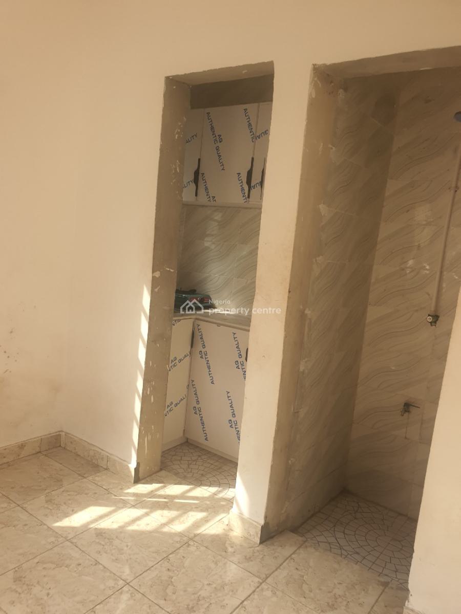 Newly Built Self-contained in an Accessible Location, New Road, Chevron Roundabout, Lekki, Lagos, Self Contain (single Rooms) for Rent