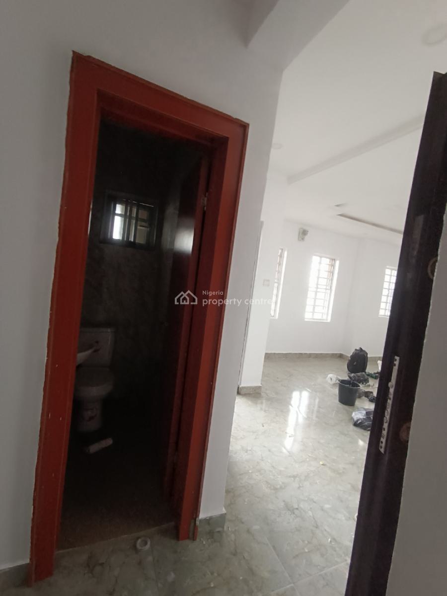 a Well Built 3 Bedroom Flat, Ogombo Road Abraham Adesunya, Ajah, Lagos, Flat / Apartment for Rent