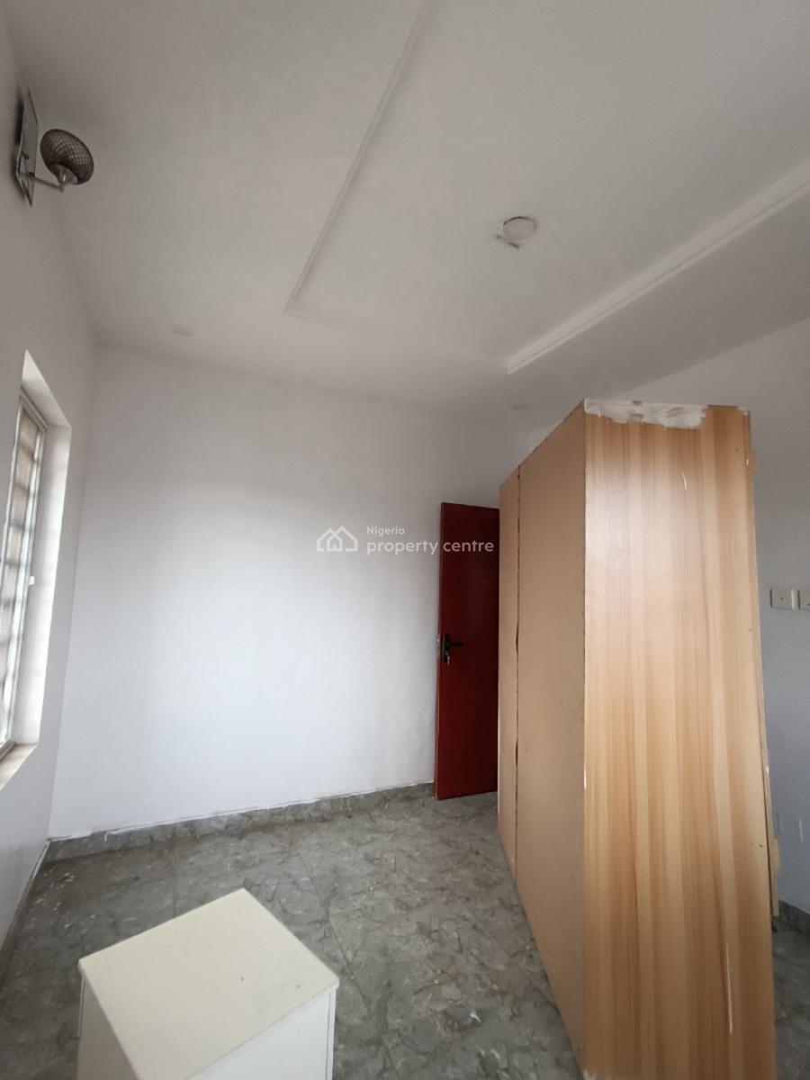a Well Built 3 Bedroom Flat, Ogombo Road Abraham Adesunya, Ajah, Lagos, Flat / Apartment for Rent