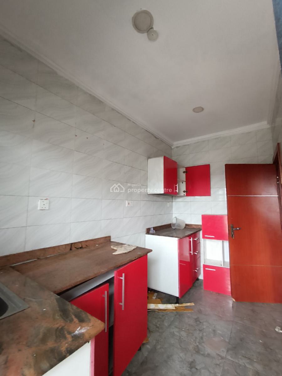 a Well Built 3 Bedroom Flat, Ogombo Road Abraham Adesunya, Ajah, Lagos, Flat / Apartment for Rent