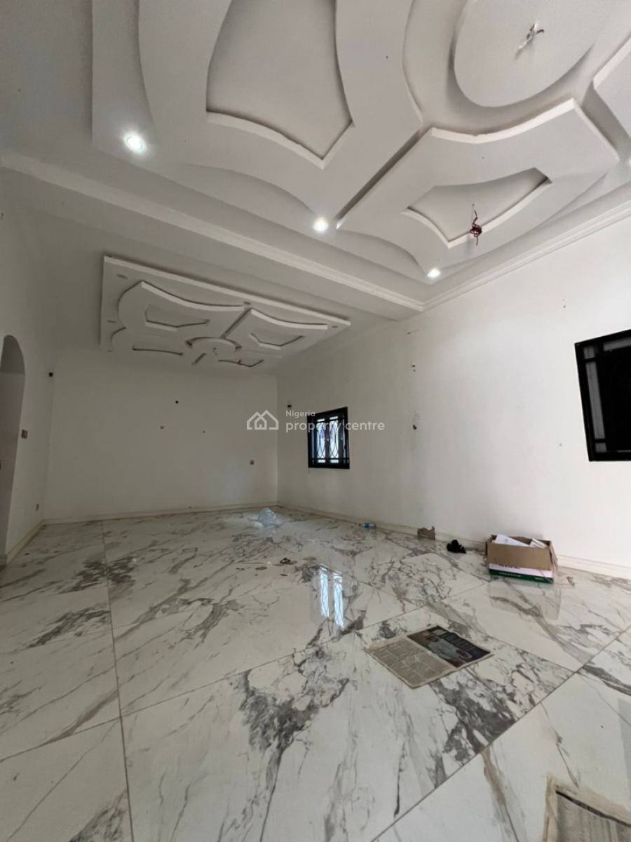 Nice 5 Bedroom Terraced House in a Serene and Highly Secured Estate, Mikuch Estate, Gaduwa, Abuja, Terraced Duplex for Rent