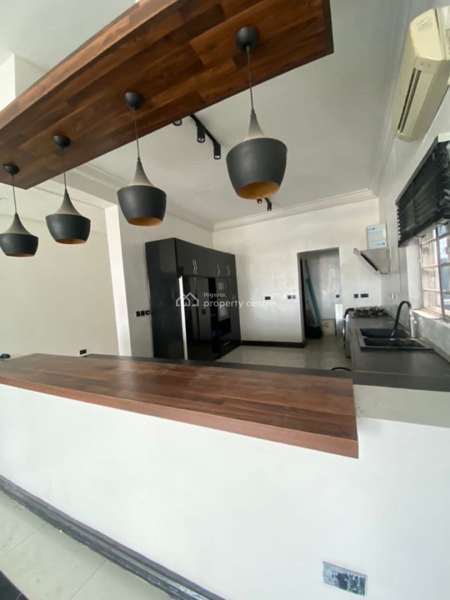Spacious 3 Bedroom Flat with Bq, Palace Road, Oniru, Victoria Island (vi), Lagos, Flat / Apartment for Rent