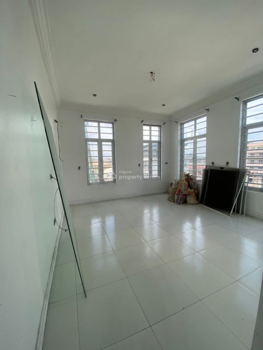 Spacious 3 Bedroom Flat with Bq, Palace Road, Oniru, Victoria Island (vi), Lagos, Flat / Apartment for Rent