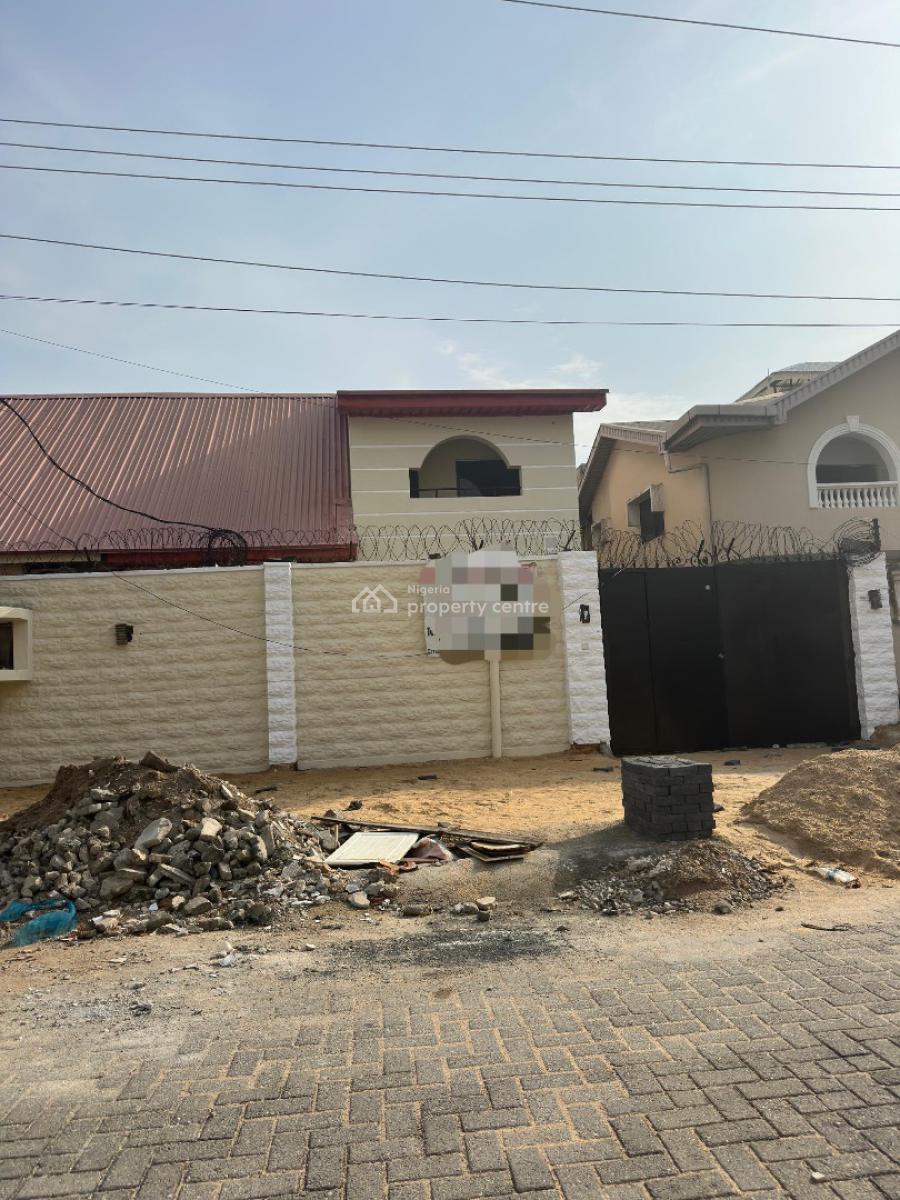 Newly Renovated 5 Bedroom Duplex with 4 Living Rooms and Bq, Lekki Phase 1, Lekki, Lagos, Semi-detached Duplex for Rent