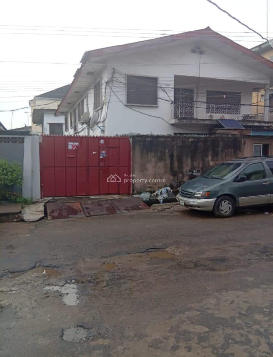 a Block of of 2 Bedroom Flats, Onike, Yaba, Lagos, Block of Flats for Sale