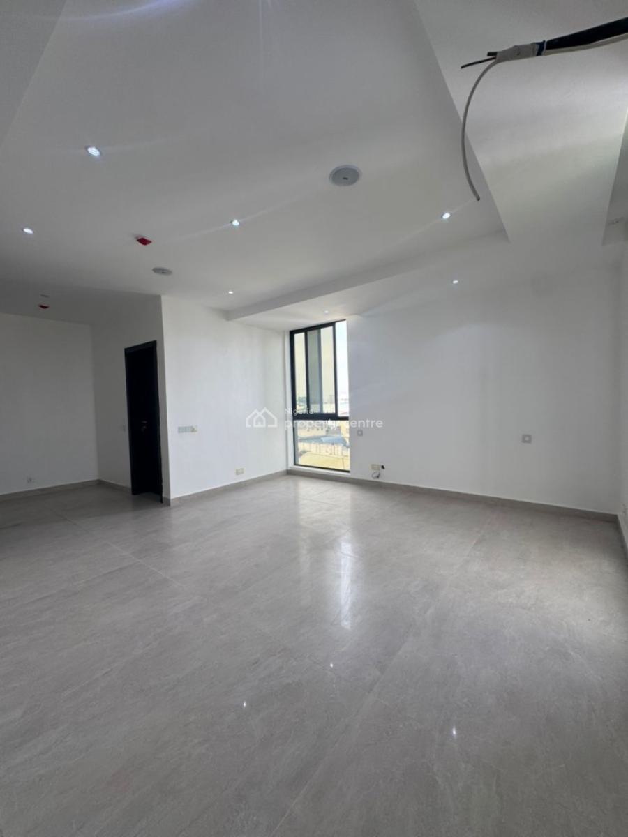 Waterfront 3 Bedrooms Maisonette, Lekki Phase 1, Lekki, Lagos, Flat / Apartment for Rent