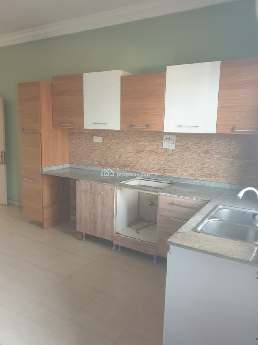 3bedroom Flat with Allroom Ensuite in a Serene Environment of Magodo P, Gra Phase 2, Magodo, Lagos, Flat / Apartment for Rent