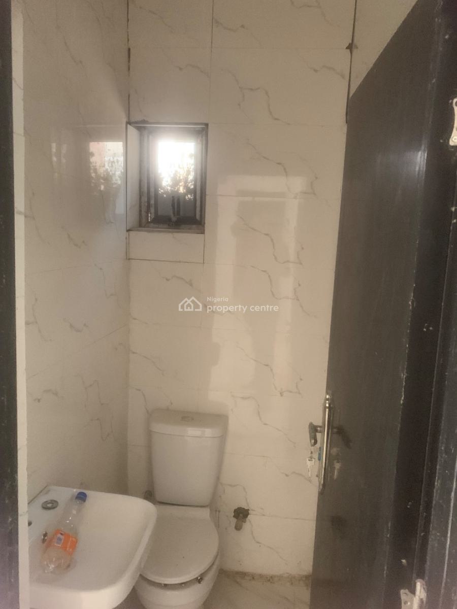 Exclusive 3 Bedroom Apartments, Off Ekukinam Street, Utako, Abuja, Flat / Apartment for Sale