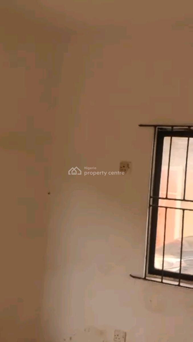 Decent 3 Bedroom Flat, Ezobi Area, Alapere, Ketu, Lagos, Flat / Apartment for Rent