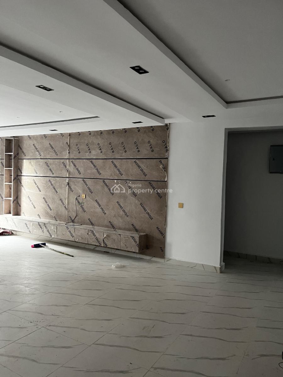 Newly Built 3 Bedroom Apartment, Surulere, Surulere, Lagos, Block of Flats for Sale