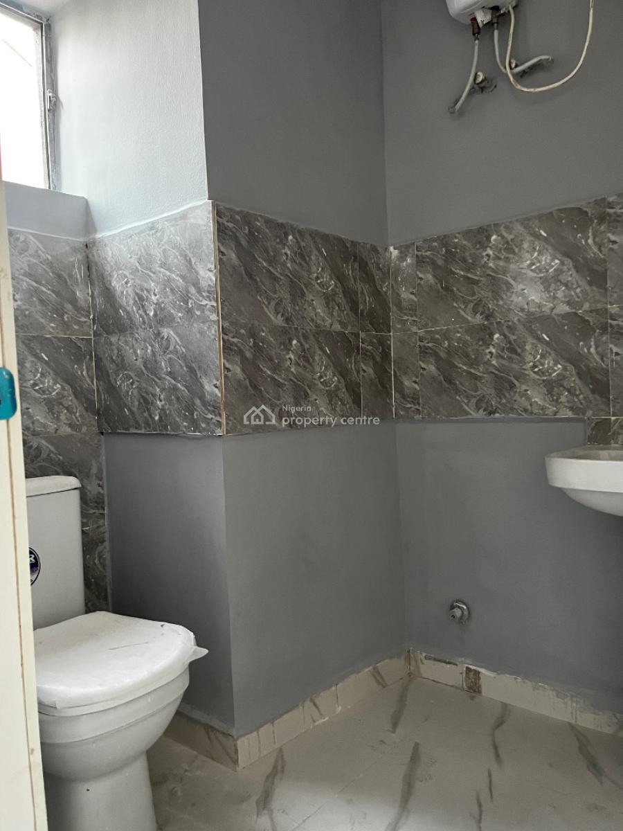 Newly Built 3 Bedroom Apartment, Surulere, Surulere, Lagos, Block of Flats for Sale