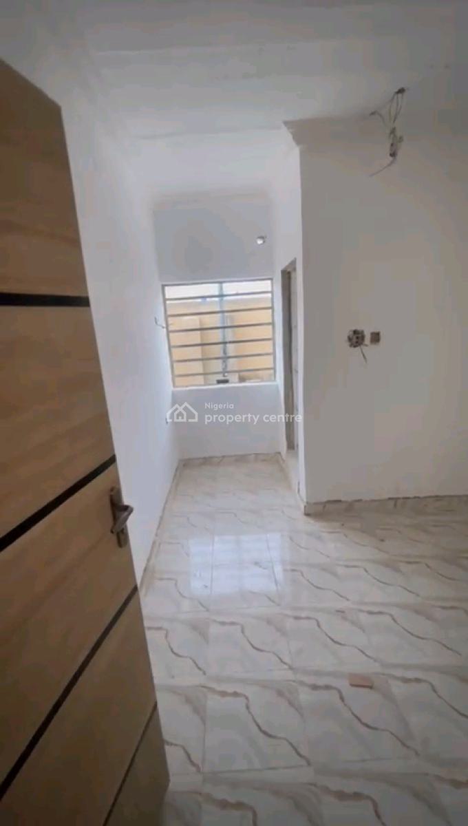 a Newly Built and Massive 2 Bedroom Apartment, Apata Street, Shomolu, Lagos, Flat / Apartment for Rent