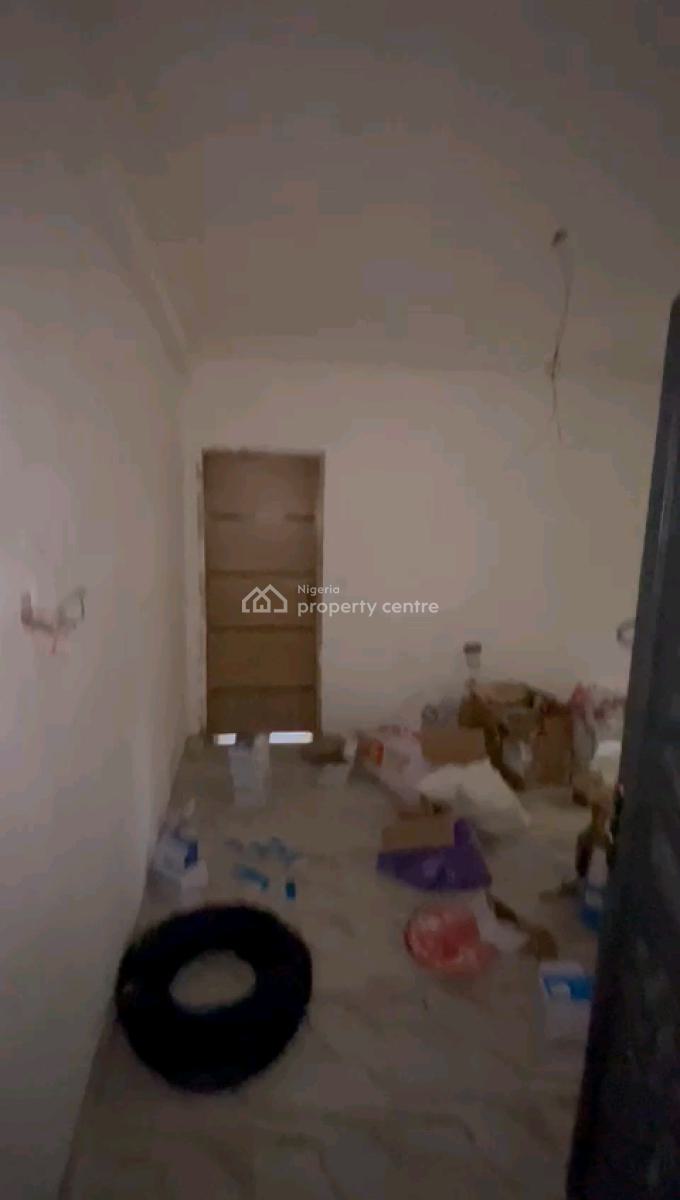 a Newly Built and Massive 2bedroom Apartment,, Apata Street, Shomolu, Lagos, Flat / Apartment for Rent