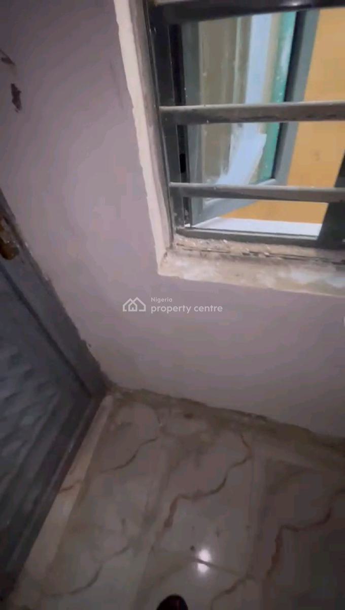 a Newly Built and Massive 2bedroom Apartment,, Apata Street, Shomolu, Lagos, Flat / Apartment for Rent