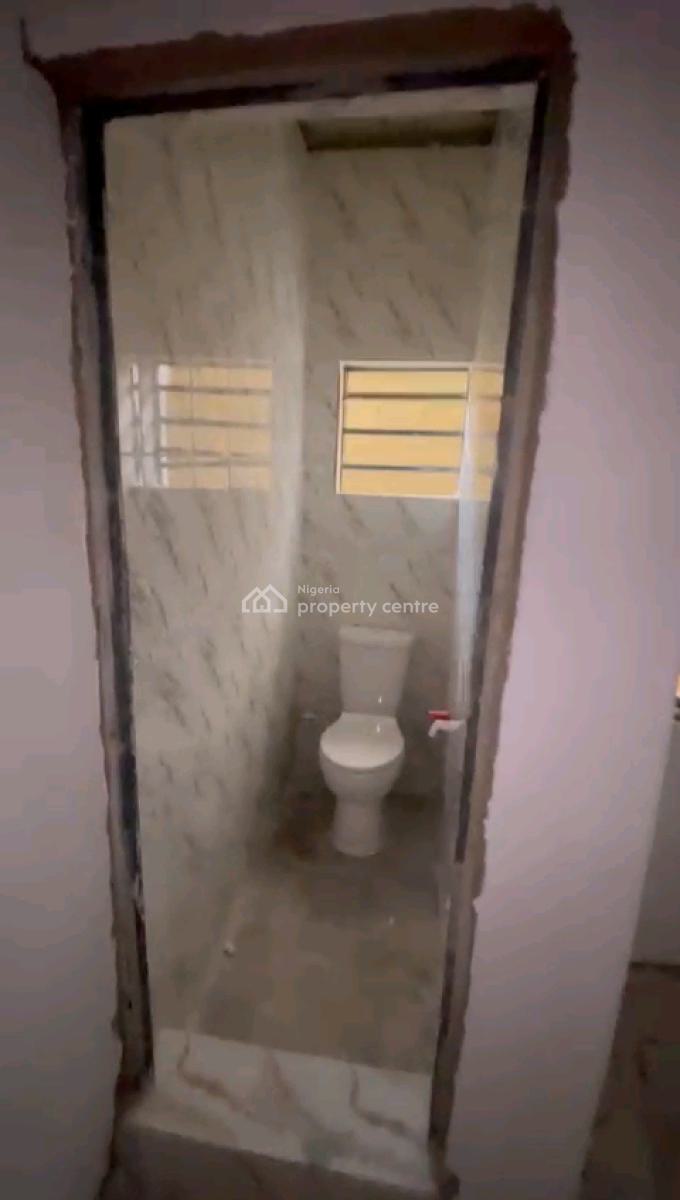 a Newly Built and Massive 2bedroom Apartment,, Apata Street, Shomolu, Lagos, Flat / Apartment for Rent