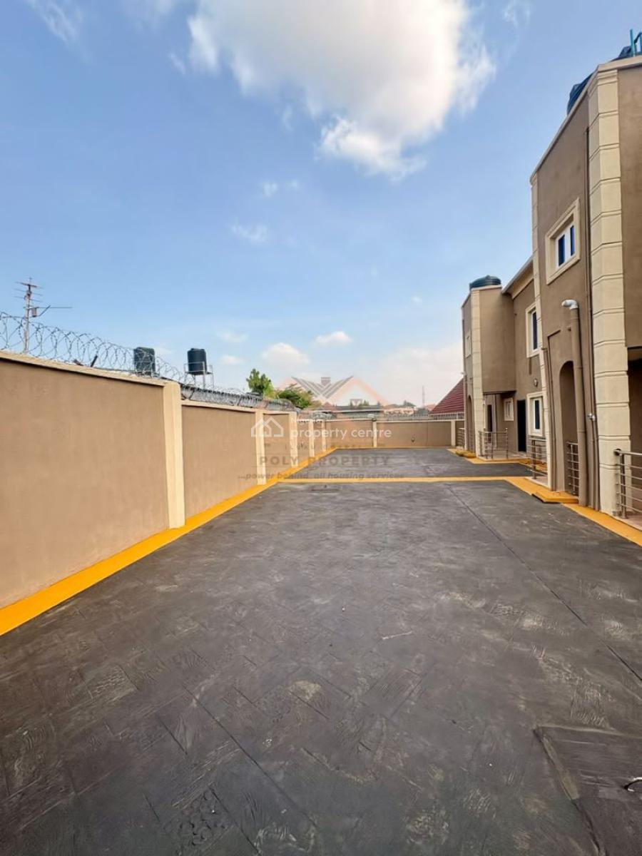 Newly Built Twin 5 Bedroom Duplex, Location: Oluyole , Ibadan, Ibadan, Oyo, Detached Duplex for Sale