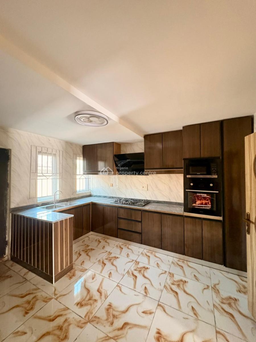 Newly Built Twin 5 Bedroom Duplex, Location: Oluyole , Ibadan, Ibadan, Oyo, Detached Duplex for Sale