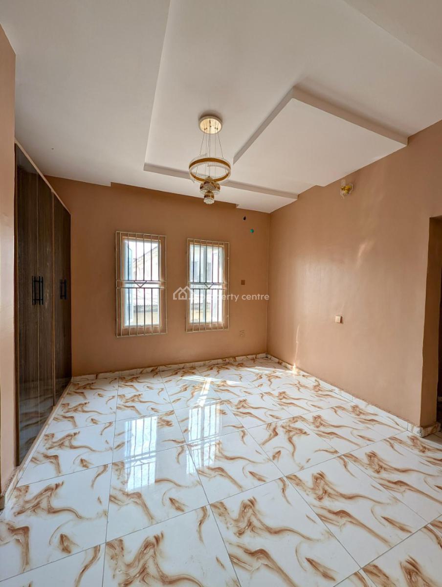 Newly Built Twin 5 Bedroom Duplex, Location: Oluyole , Ibadan, Ibadan, Oyo, Detached Duplex for Sale