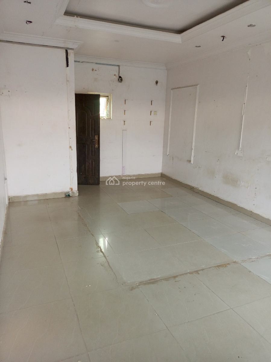 Spacious Shop with Private Toilet Along Ado Road(upstairs), Ado Road, Ado, Ajah, Lagos, Shop for Rent