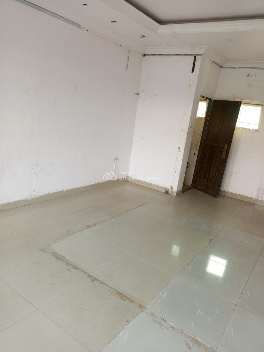 Spacious Shop with Private Toilet Along Ado Road(upstairs), Ado Road, Ado, Ajah, Lagos, Shop for Rent