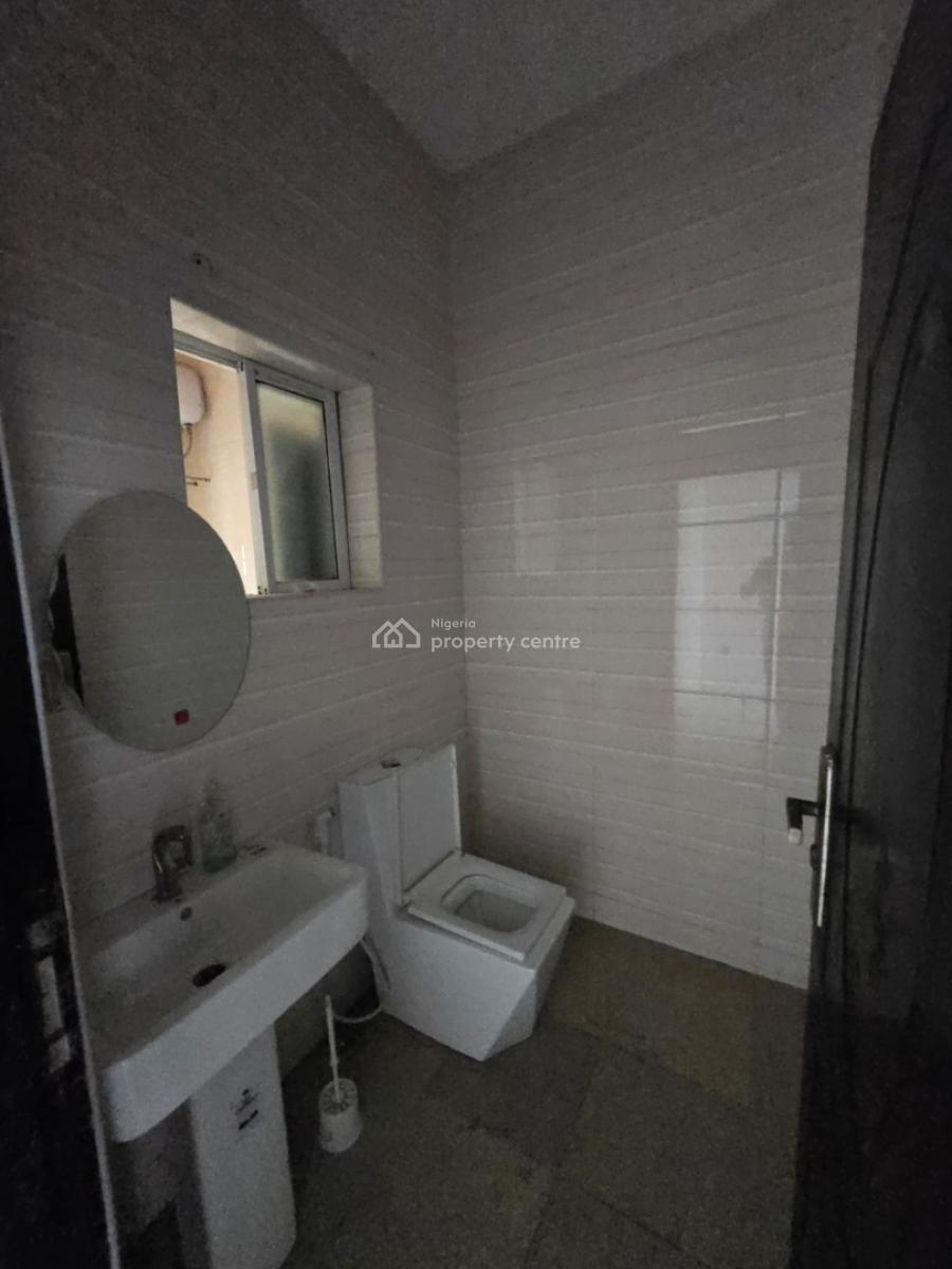 a Beautifully Built 4-bedroom Duplex with a 1-room Bq, Located in Kolapo Ishola Gra, Ibadan., Ibadan, Oyo, Detached Duplex for Sale