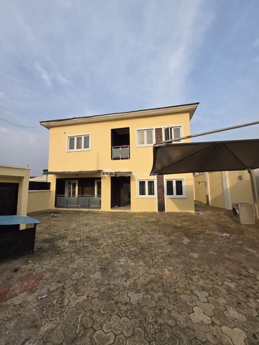 a Beautifully Built 4-bedroom Duplex with a 1-room Bq, Located in Kolapo Ishola Gra, Ibadan., Ibadan, Oyo, Detached Duplex for Sale