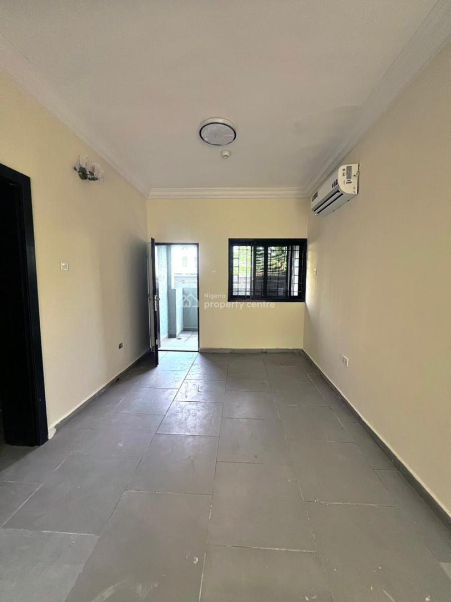 Very Spacious 3-bedroom Apartment with Self-contain Bq, Elevator, Gym, Lekki Phase 1, Lekki, Lagos, Flat / Apartment for Rent